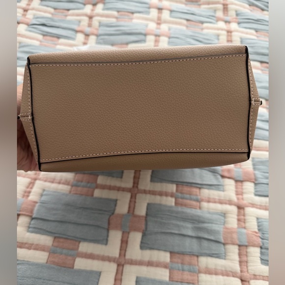 Coach Brown Leather Shoulder Bag - Picture 3 of 10